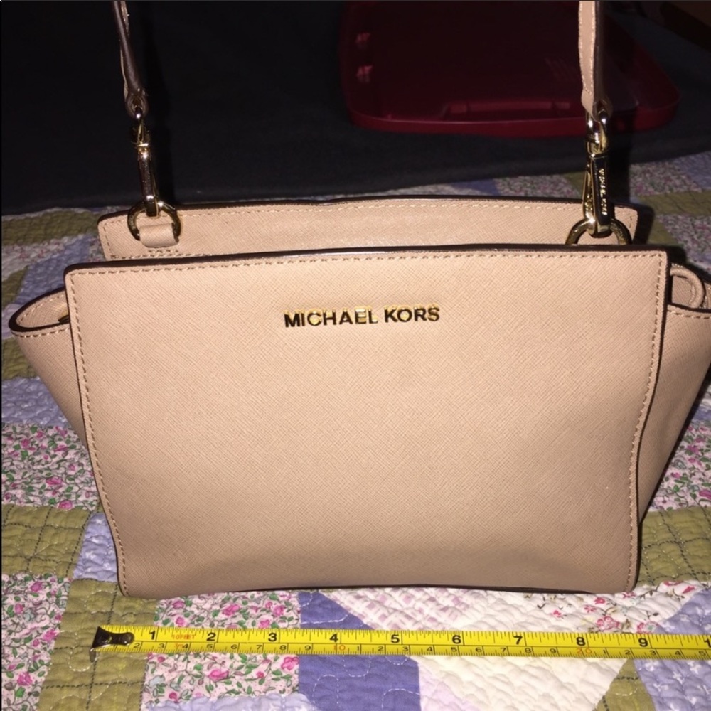 Michael Kors purse